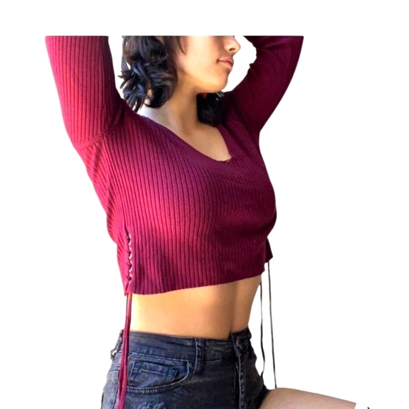 Ambience Burgundy Ribbed Crop Top Women’s M Long Sleeve Side Grommets & Ties - Picture 5 of 12